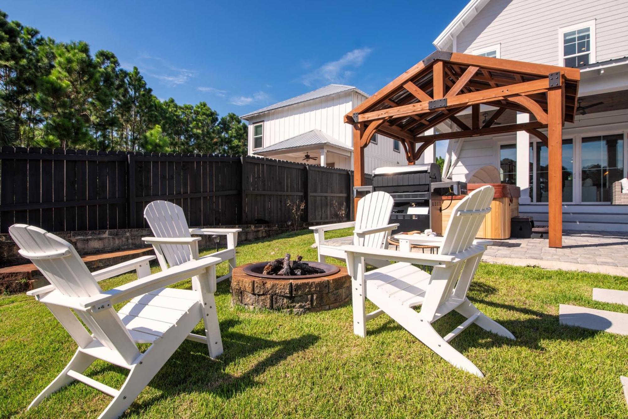 Edgewater By Avantstay Gorgeous Character Lakefront Home W Private Dock Destin Kültér fotó